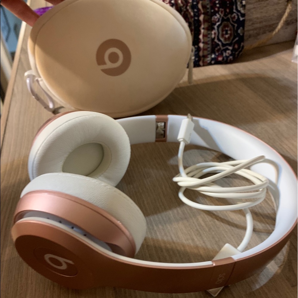 Rose gold beats
